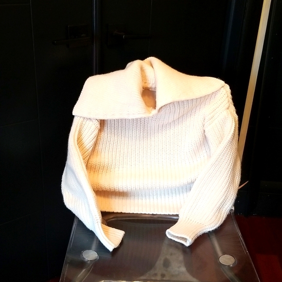 H&M Heavy Knit Sweater - Picture 1 of 5